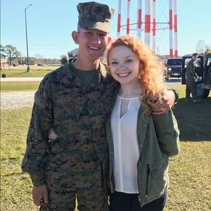 Meet your Posher, Brooke